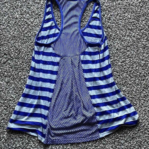Athleta Blue and White Striped Athletic Loose Fit Tank Top - Picture 3 of 7